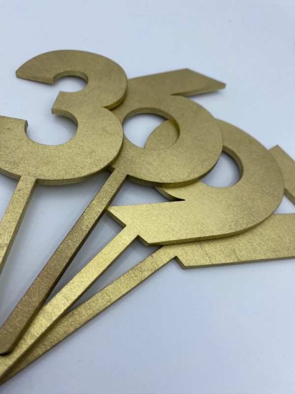 Numeros cake topper